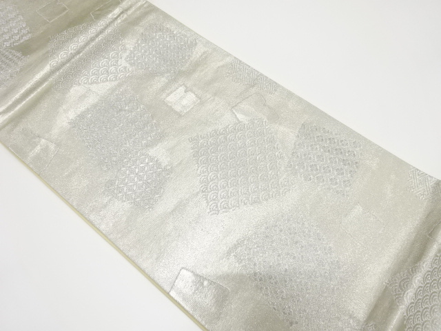 アンティーク　色紙散らしに古典柄織り出し袋帯（着用可）